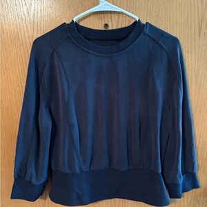 Lululemon women’s Pullover Top